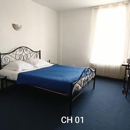 Hotel Le Fontenoy Provins Bagian luar foto